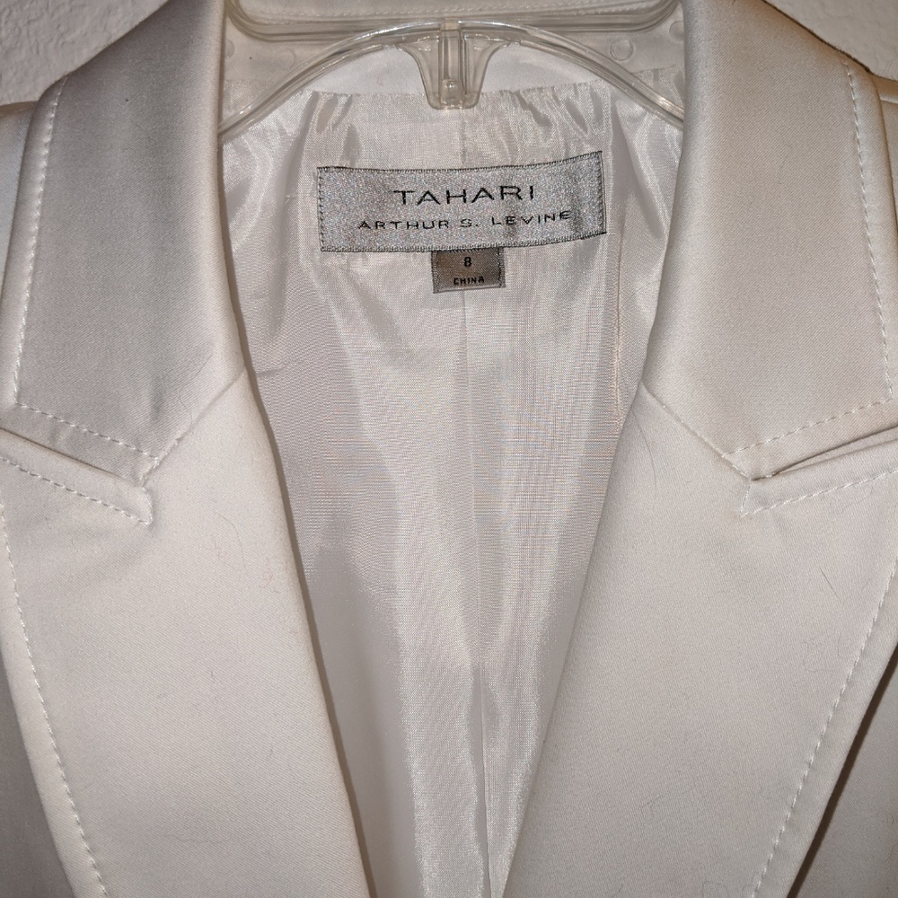 White Suit Jacket - Never Worn - Silver Button - image 2